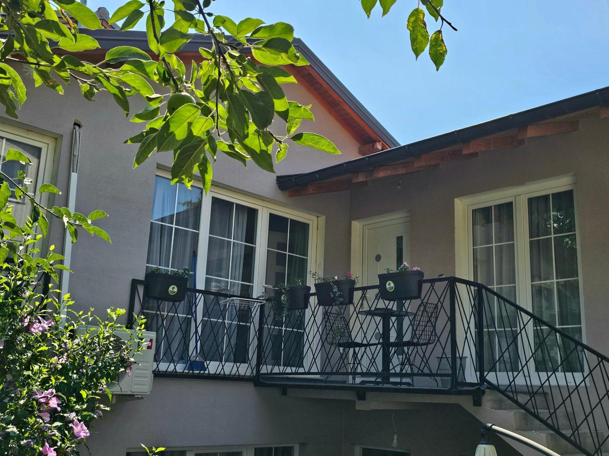 Mati Apartments Prishtina Priștina Exterior foto